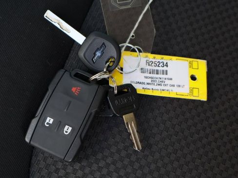 Used 2022 Chevrolet Colorado LT w/ Fleet Safety Package image 30