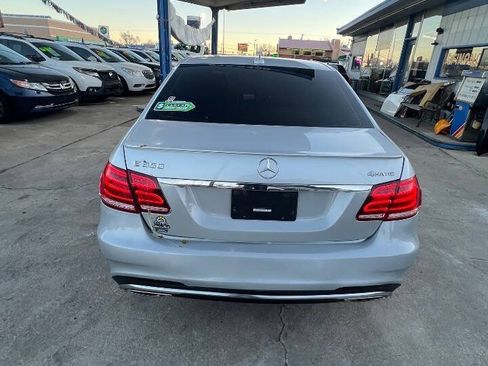 Used 2016 Mercedes-Benz E 350 4MATIC Sedan image 26