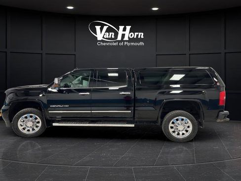 Used 2019 GMC Sierra 2500 Denali AWD/4WD image 4