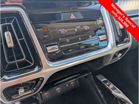Used 2022 Kia Sorento SX image 21