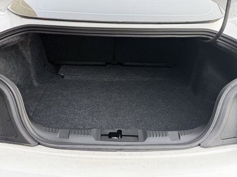 Used 2019 Ford Mustang GT image 9