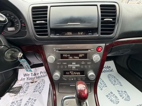 Used 2009 Subaru Outback 2.5i Limited image 12