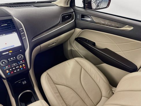 Used 2019 Lincoln MKC Reserve w/ MKC Climate Package AWD/4WD image 33