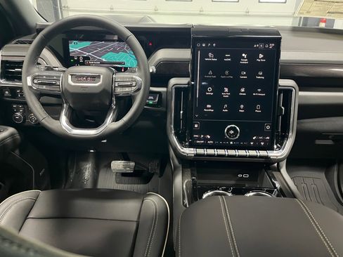 New 2026 GMC Yukon XL Elevation w/ LPO, Floor Liner Package image 12