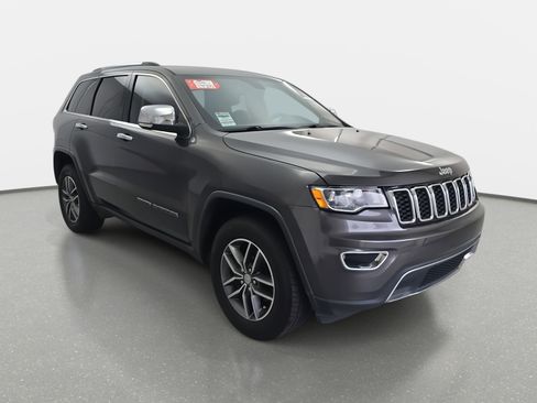 Used 2018 Jeep Grand Cherokee Limited image 3