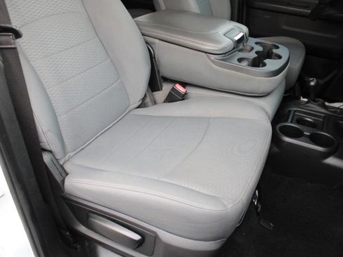 Used 2018 RAM 2500 Tradesman w/ Chrome Appearance Group image 39