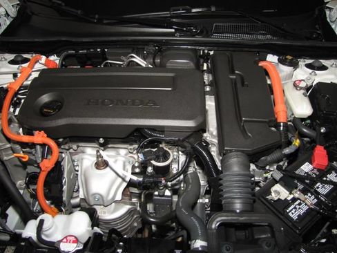 Certified 2025 Honda Civic Sport Touring image 23