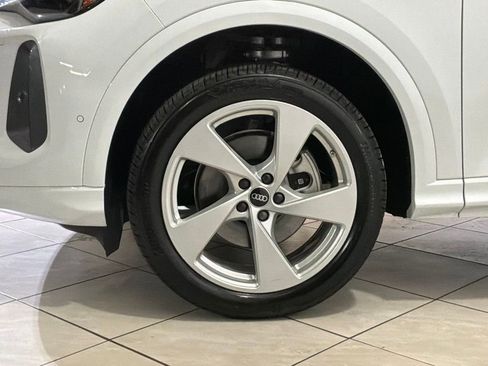 New 2025 Audi Q5 2.0T Premium Plus image 14