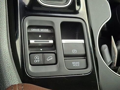 Used 2025 Honda Pilot Elite image 30
