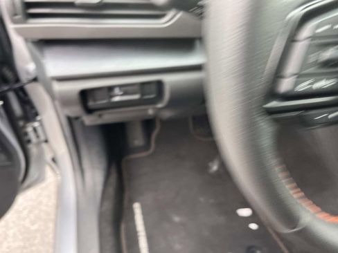 Used 2025 Subaru Crosstrek 2.5i Limited w/ Crosstrek Mirror Package image 30