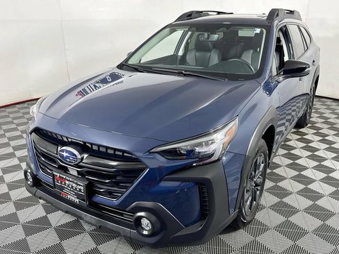 Used 2024 Subaru Outback Onyx Edition AWD/4WD image 3