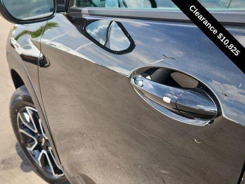 Used 2021 Chevrolet TrailBlazer ACTIV w/ Convenience Package image 18