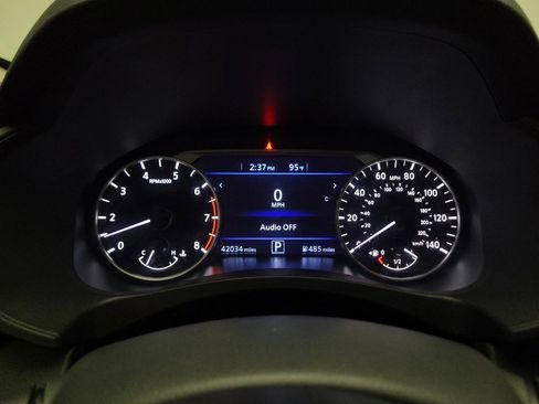 Used 2025 Nissan Altima 2.5 SV FWD image 23