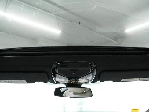 Certified 2023 BMW i4 eDrive35 w/ Premium Package image 12