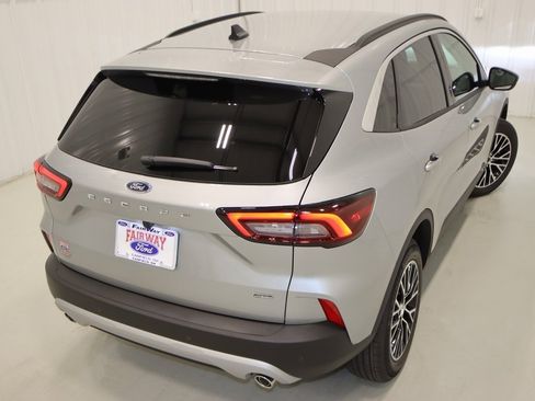Certified 2024 Ford Escape SE image 66