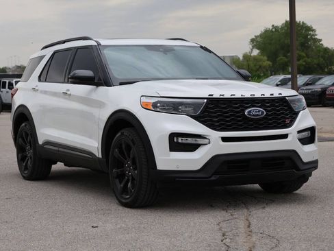 Used 2023 Ford Explorer ST w/ Equipment Group 401A AWD/4WD image 4