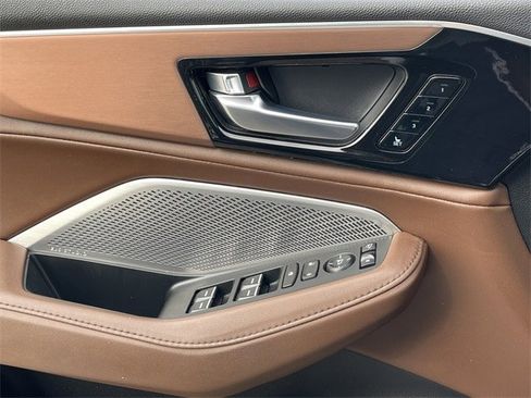 Used 2023 Acura MDX FWD w/ Technology Package image 28