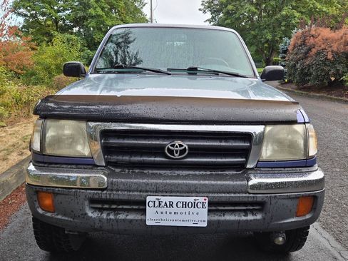 Used 1999 Toyota Tacoma 4x4 Xtracab V6 w/ SR5 Pkg image 6