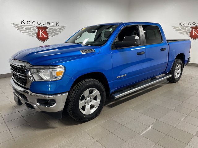 Used 2023 RAM 1500 Big Horn AWD/4WD image 3