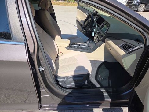 Used 2011 Hyundai Sonata Limited FWD image 54