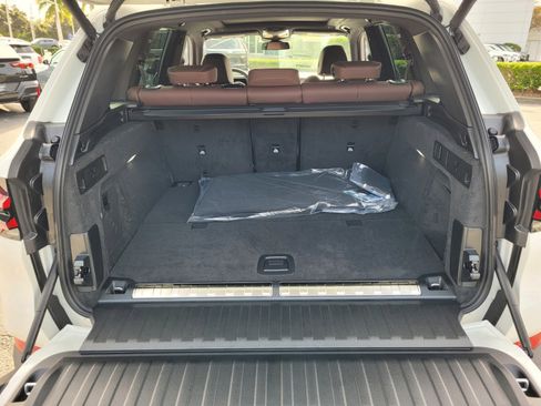 New 2026 BMW X5 xDrive50e w/ Executive Package image 15