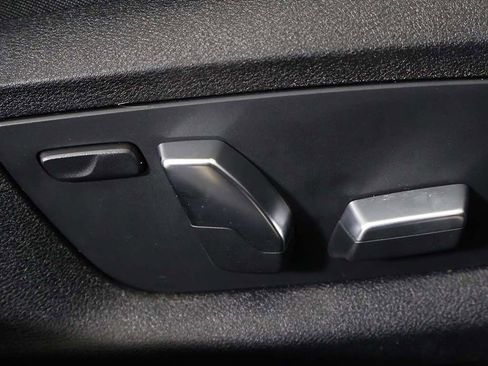 Used 2023 BMW 530i xDrive w/ Convenience Package image 36