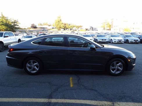 Used 2022 Hyundai Sonata SE image 8