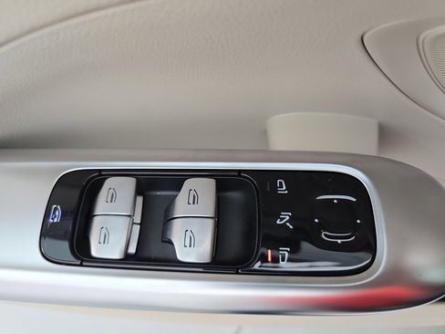 New 2026 Mercedes-Benz C 300 4MATIC Sedan image 28