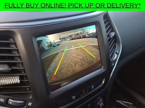 Used 2021 Jeep Cherokee Trailhawk w/ Sun, Sound & Nav Group image 10