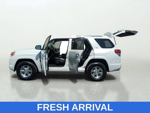 Used 2013 Toyota 4Runner SR5 w/ Premium Pkg AWD/4WD image 12