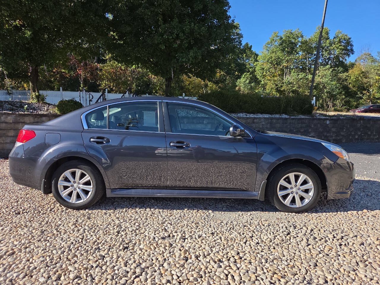 Used 2012 Subaru Legacy 2.5i Premium AWD/4WD image 9