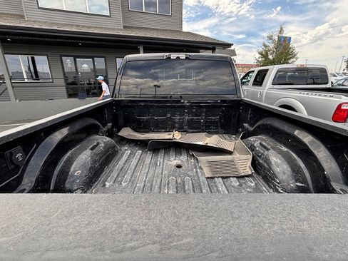 Used 2021 RAM 2500 Big Horn w/ Night Edition AWD/4WD image 6