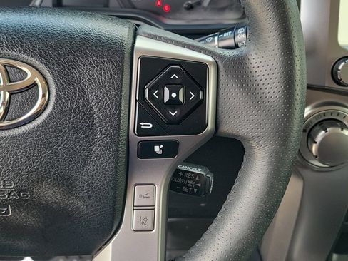 Used 2022 Toyota 4Runner Trail Special Edition AWD/4WD image 27