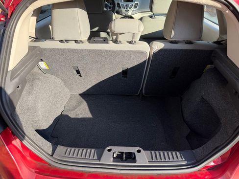 Used 2011 Ford Fiesta SE w/ 202A Rapid Spec Order Code image 23