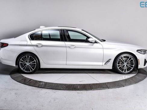 Used 2022 BMW 530i xDrive w/ Convenience Package image 7