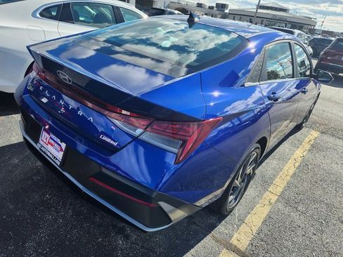Used 2024 Hyundai Elantra Limited image 4