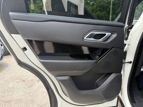 Used 2020 Land Rover Range Rover Velar S AWD/4WD image 16