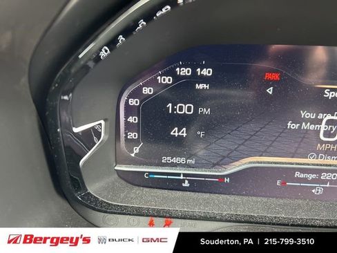 Certified 2023 GMC Yukon XL Denali image 5