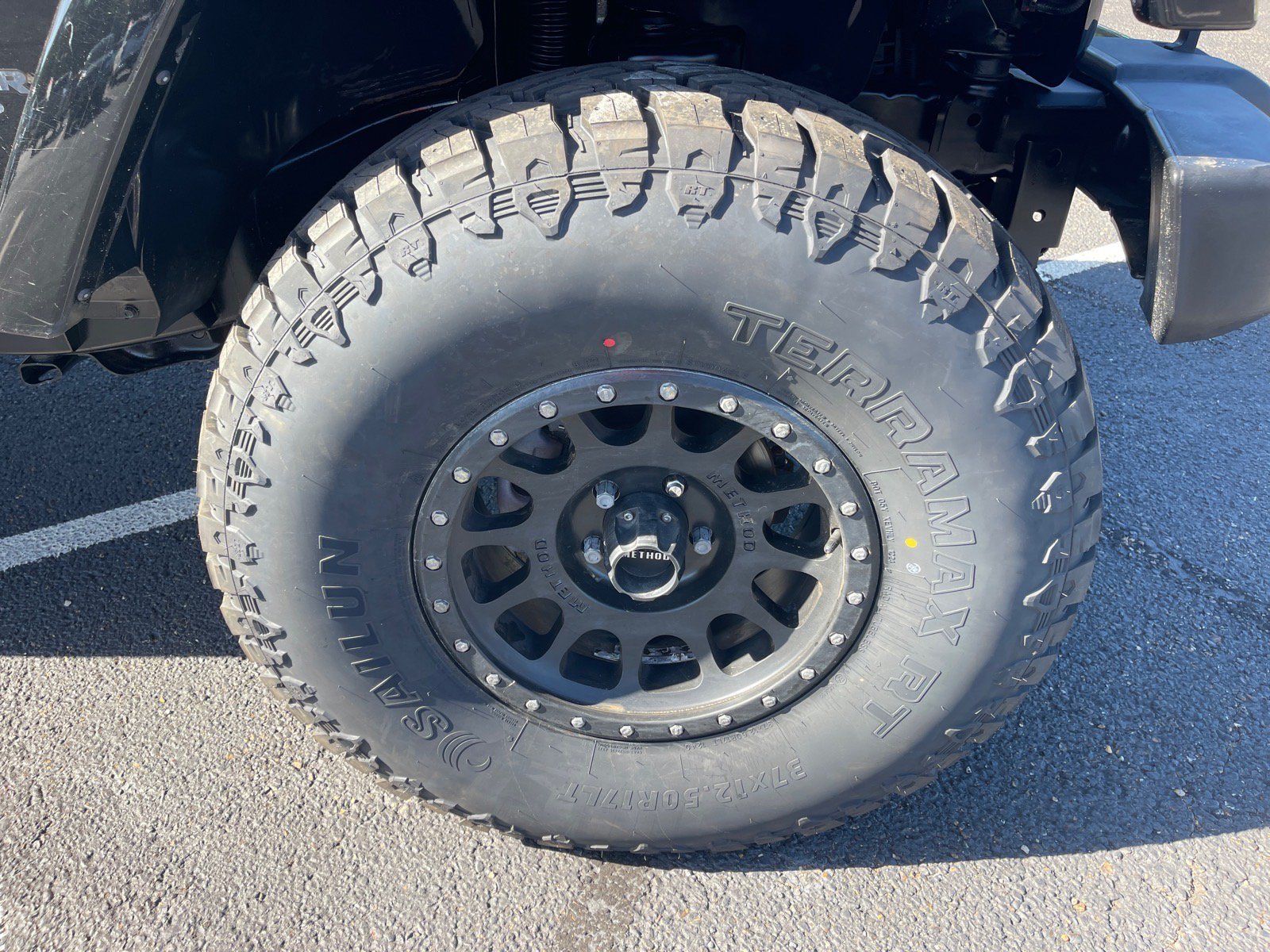 Used 2016 Jeep Wrangler Unlimited Sahara AWD/4WD image 22