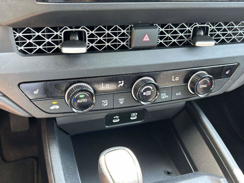 Used 2023 Honda Accord EX image 17