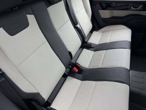 New 2025 INEOS Grenadier Fieldmaster Edition image 13