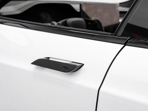 Used 2023 Tesla Model S image 38