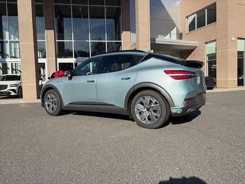 Used 2025 Genesis GV60 RWD image 5