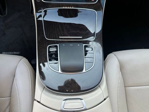 Used 2021 Mercedes-Benz E 450 4MATIC Sedan image 16