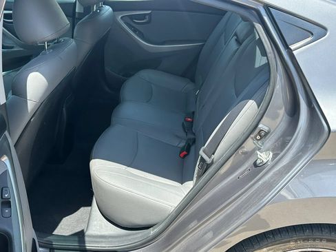 Used 2012 Hyundai Elantra Limited FWD image 9