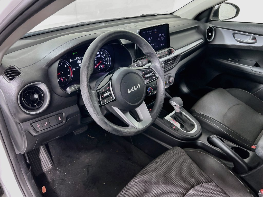 Certified 2024 Kia Forte LXS w/ LXS Technology Package FWD image 7