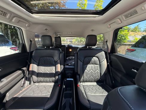 New 2026 Nissan Pathfinder Platinum w/ Lighting Package AWD/4WD image 14
