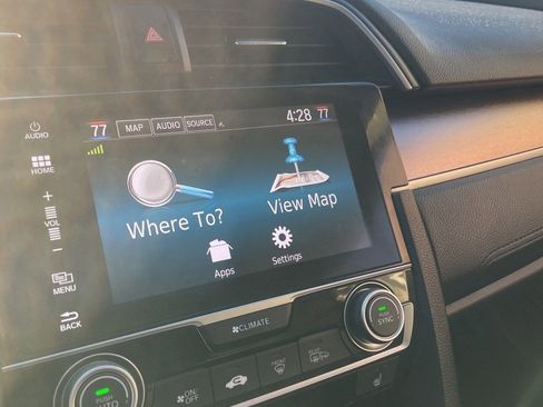 Used 2017 Honda Civic Touring image 14