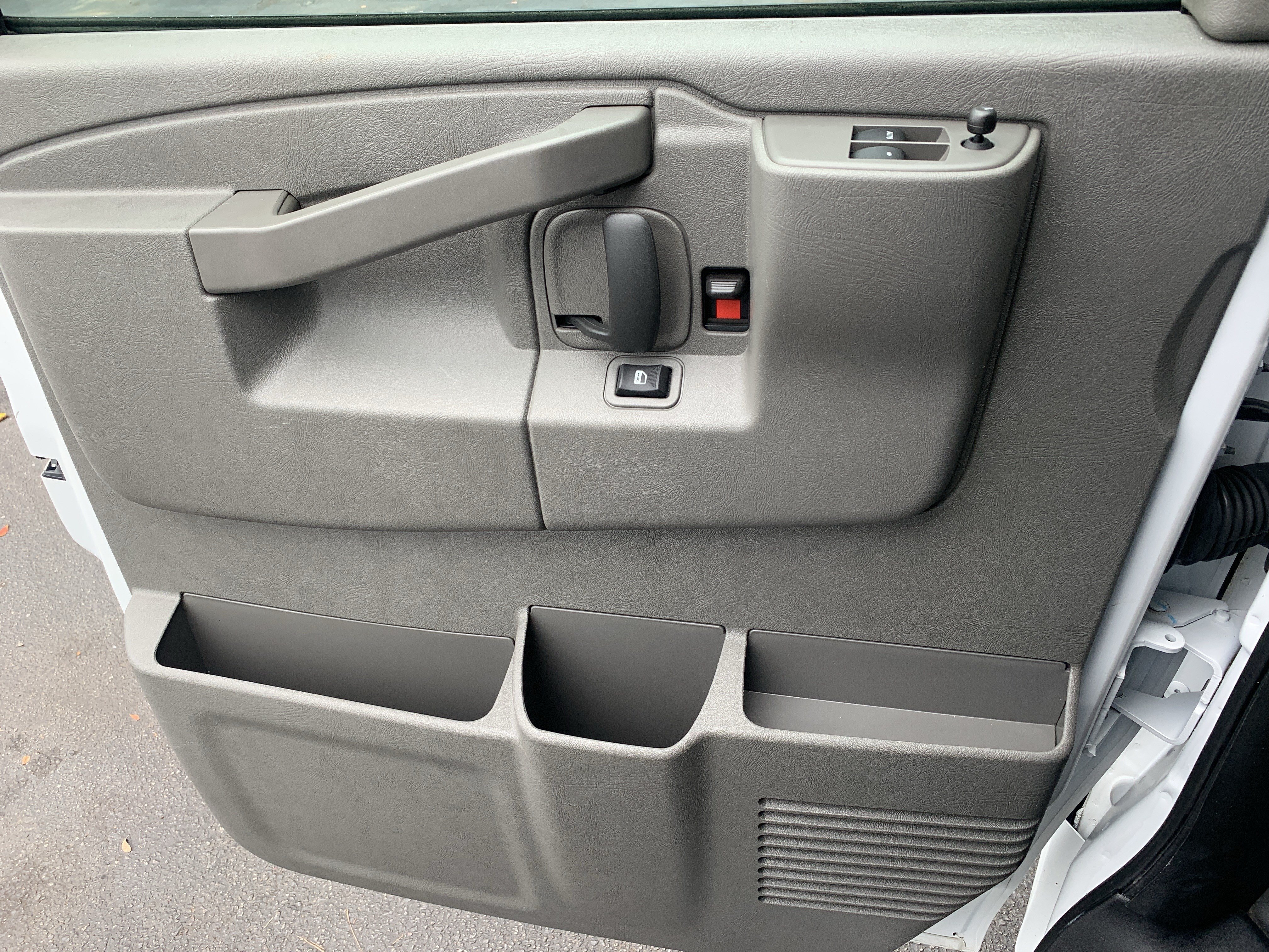 Used 2025 GMC Savana 2500 w/ Driver Convenience Package RWD image 14