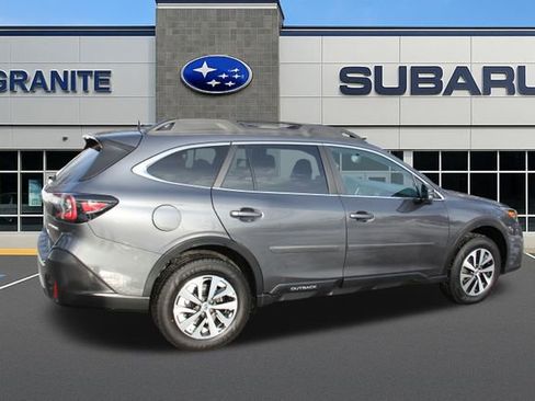 Used 2021 Subaru Outback Premium image 10